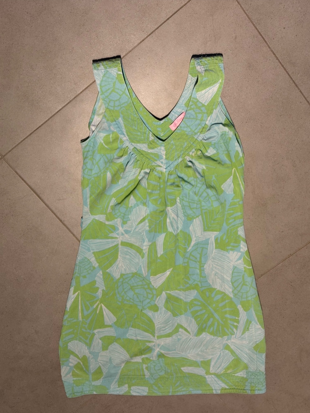 Lilly Pulitzer turtle leaf v neck dress vintage (?)